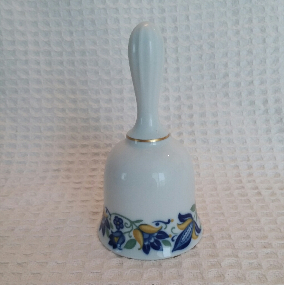 Bareuther Waldsassen Floral Print White  Bell